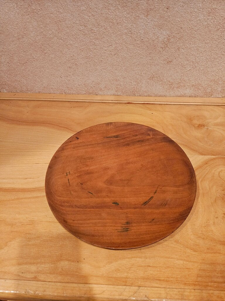 Round Wooden Plate