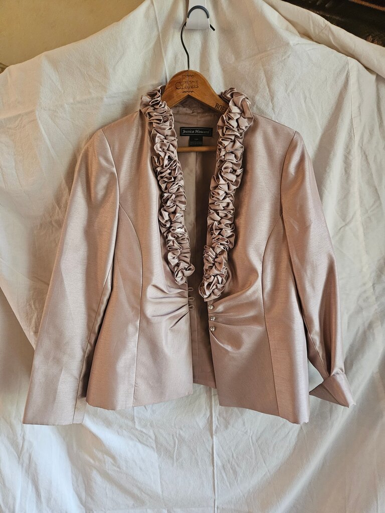 Jessica Howard 10 P Women's Light Dusty Pink dress and Ruffled Collar Blazer