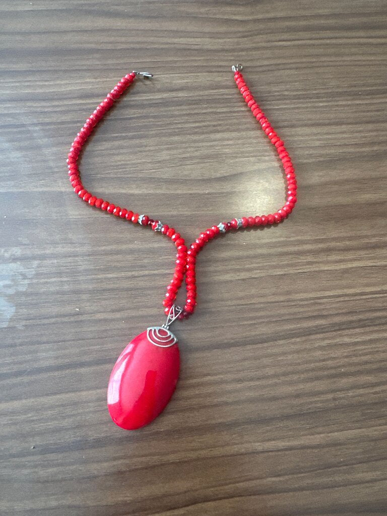 Red Beaded Necklace with Oval Pendant