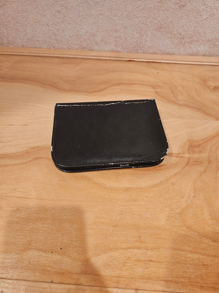 Vintage Nail Grooming Care Kit in Black Case