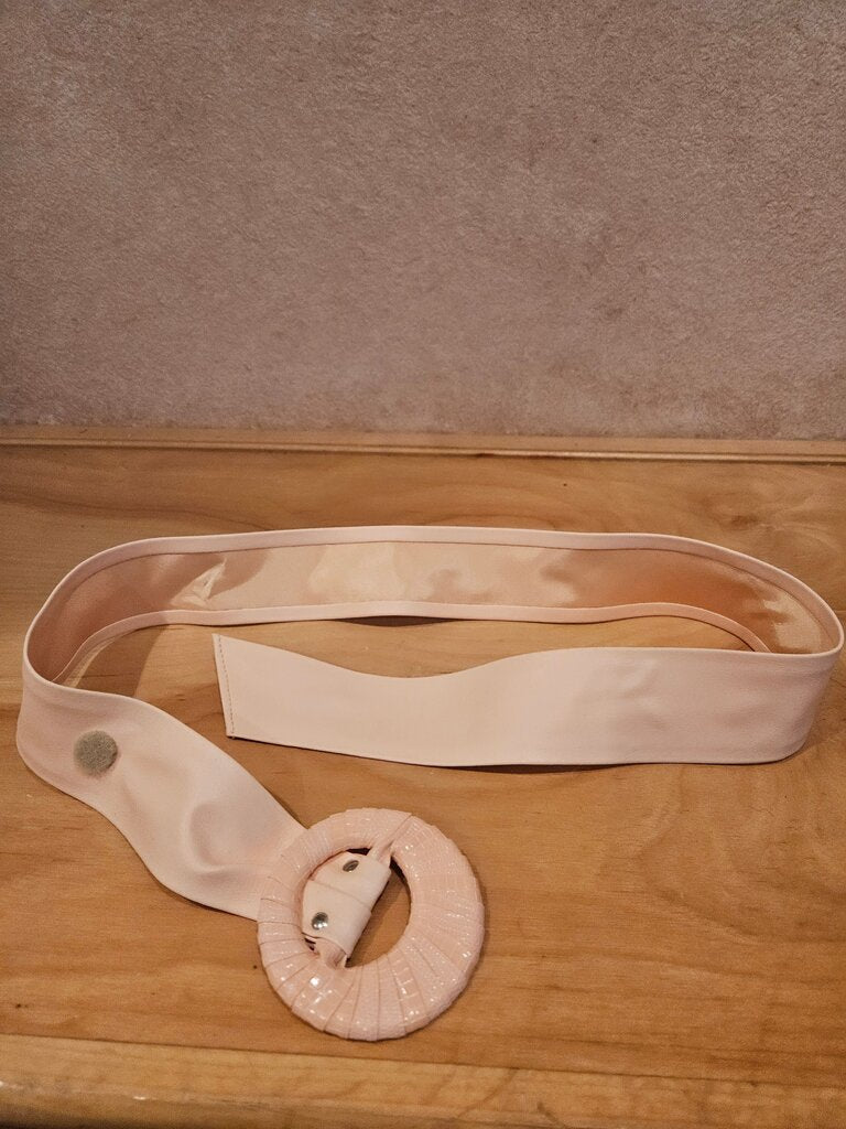 Vintage light Pink with plastic shell shaped buckle Fashion Belt