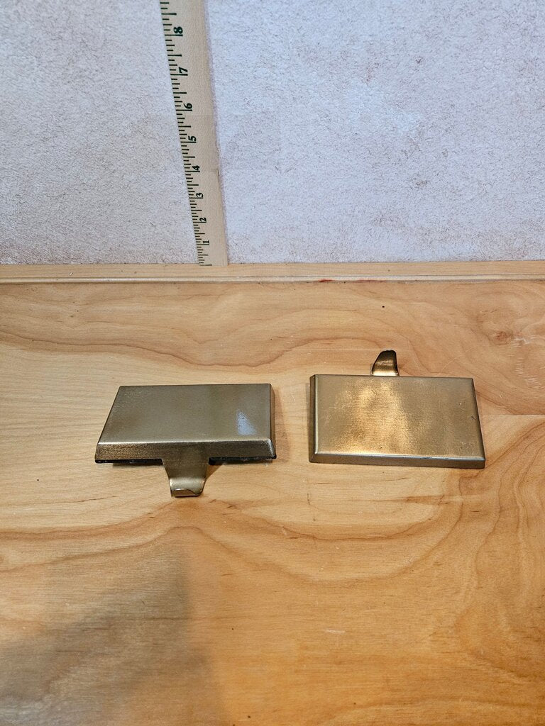 Set of 2 Copper Tone Bronze Stocking Holders Holiday Hanger Blocks Mantel Clip