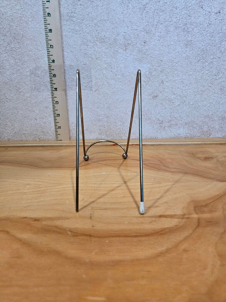 Silver Tone Metal Plate Display Stands/Fine China Plate holder/Display/Collector mcm round ball feet as is