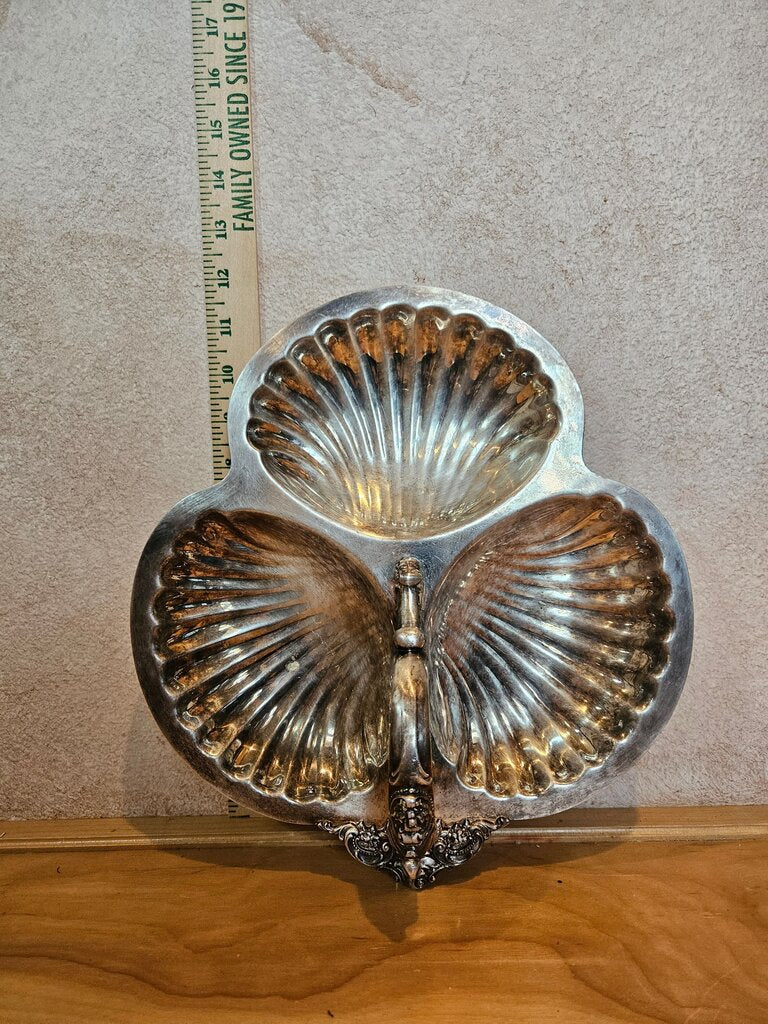 Vintage Wallace Baroque 220 Heavy Silver Divided Sections Serving shell shaped Dish
