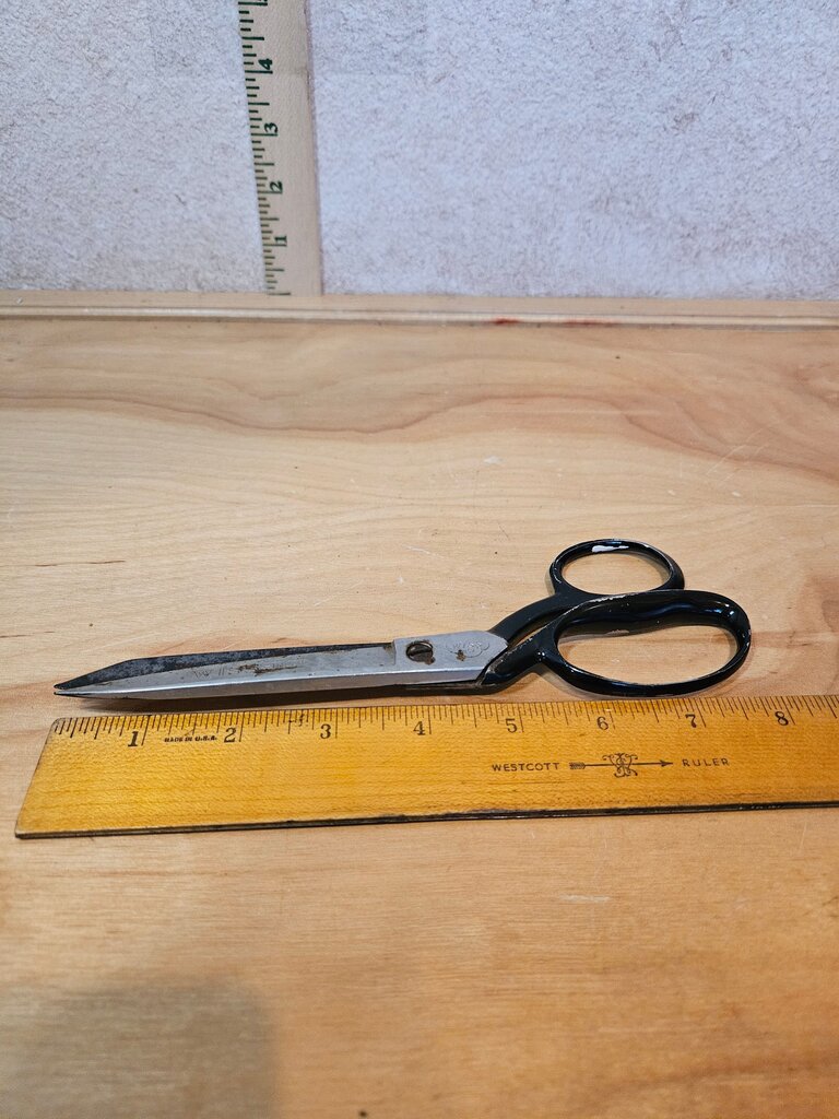 Black Scissors