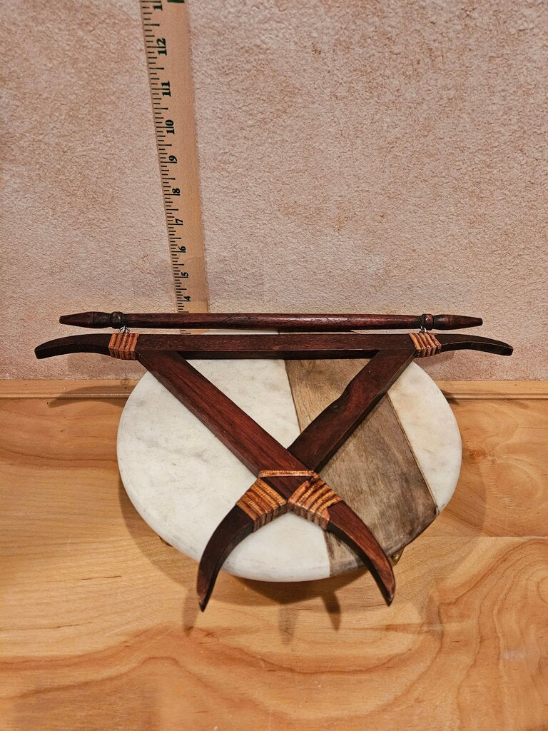 Wooden Decorative linen wall mount holder