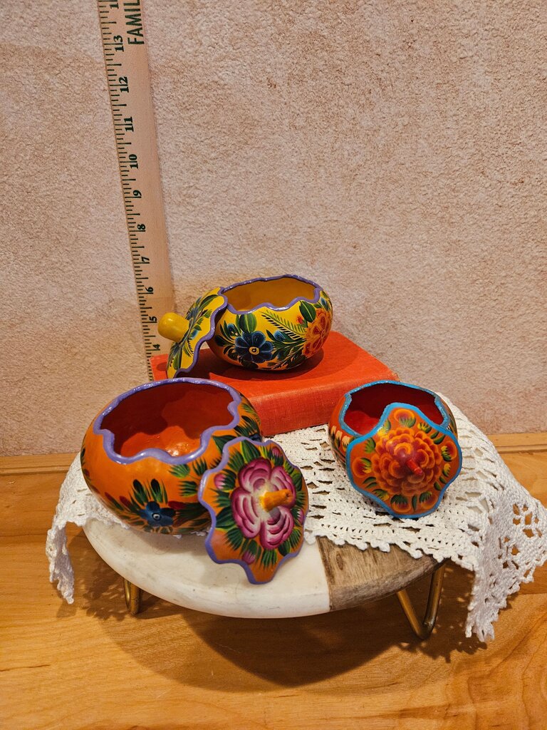 Small Vintage Hand Painted Mexican Folk Art Gourd Vessels Folk Art Floral Design Decorative Piece Unique Artisan Craftsmanship trinket dish