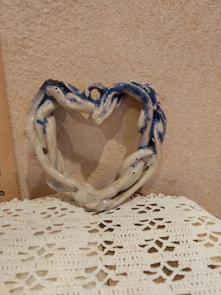 Big Blue And White Heart Shape Ceramic Decorative Unique wreath