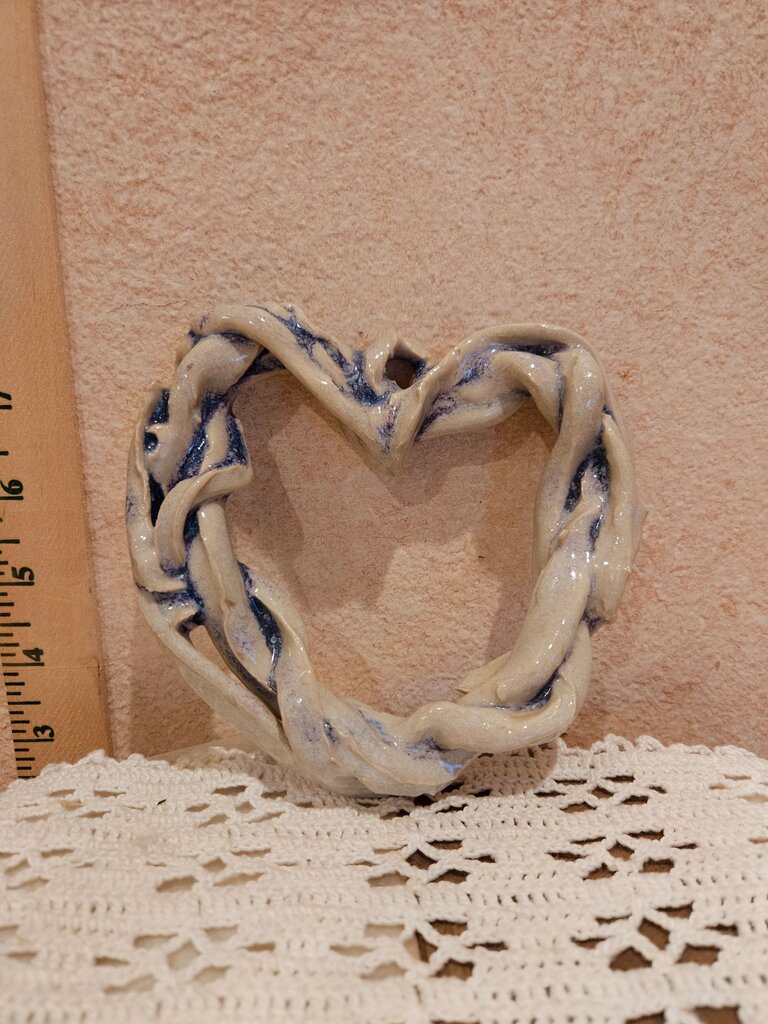 Big Blue And White Heart Shape Ceramic Decorative Unique wreath
