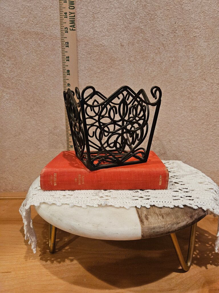 Southern Living at Home Rosedale Metal Wire Planters, Garden Plant Holder, Sun Room, Bathroom, Kitchen Decor, Scrolled, Ornate