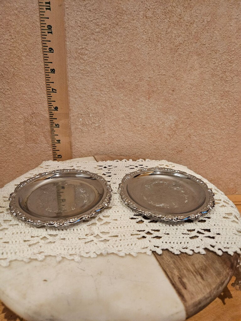 2 VINTAGE Oneida Round Embossed Floral Edge Silver Plate Trays