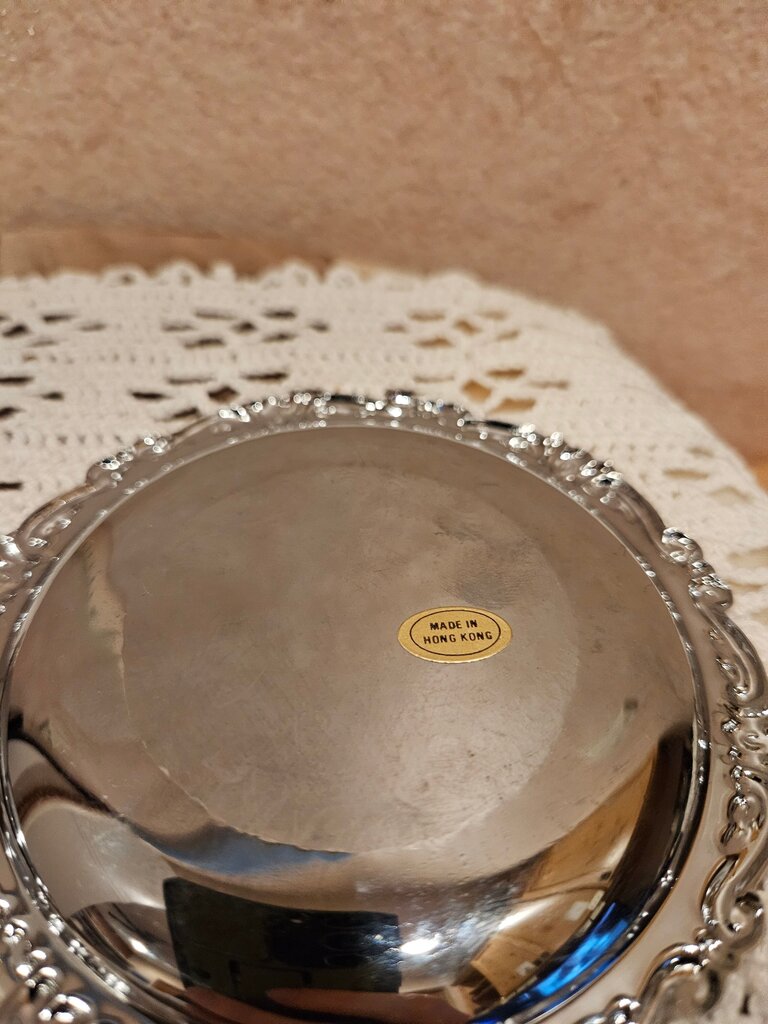 2 VINTAGE Oneida Round Embossed Floral Edge Silver Plate Trays