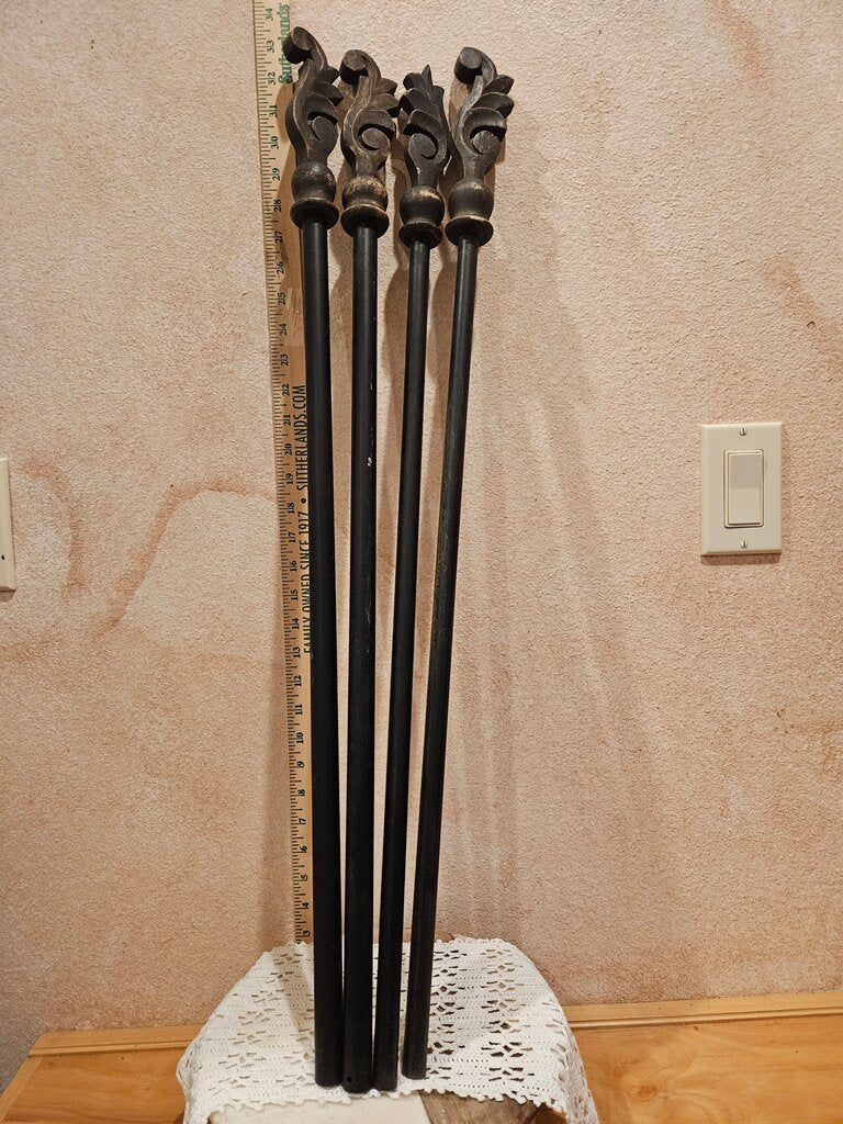 Set: Vintage Wood Leaf Decorative Curtain Rod Set w Carved Finials As Is