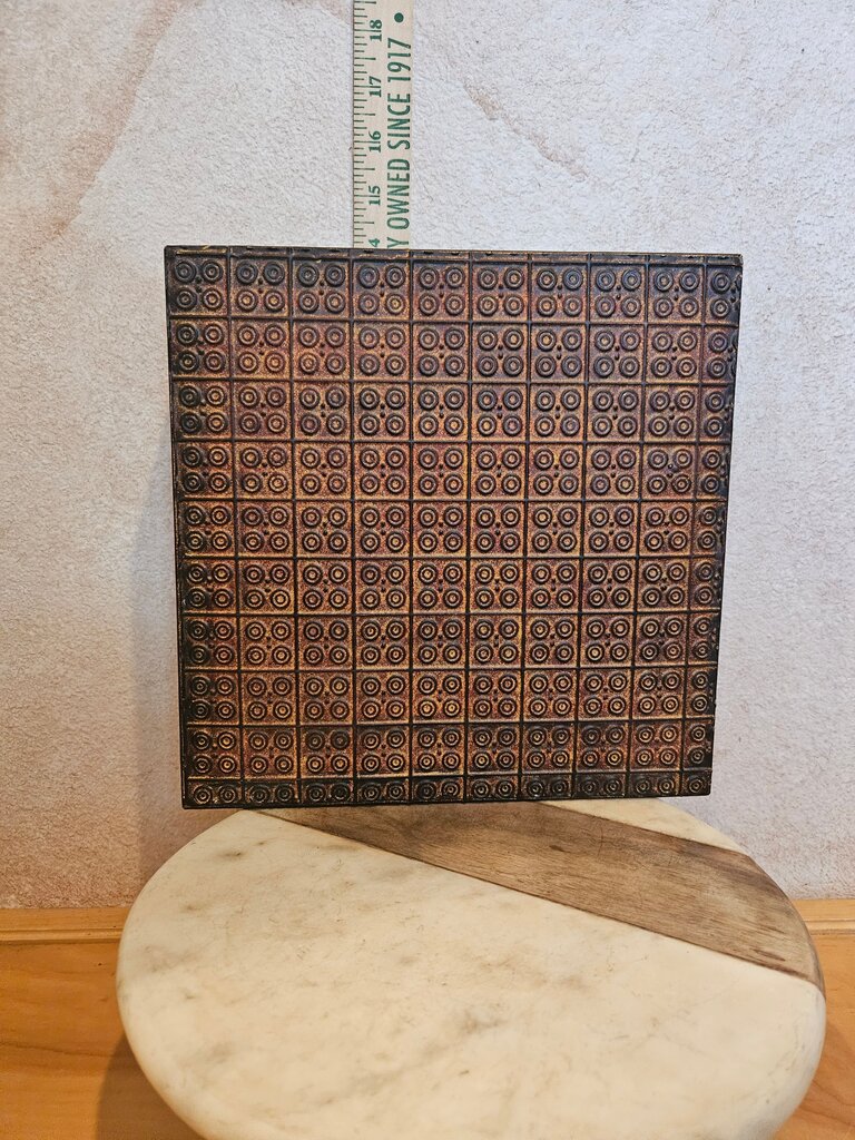 Metal Decorative Wall Art with Circular Patterns
