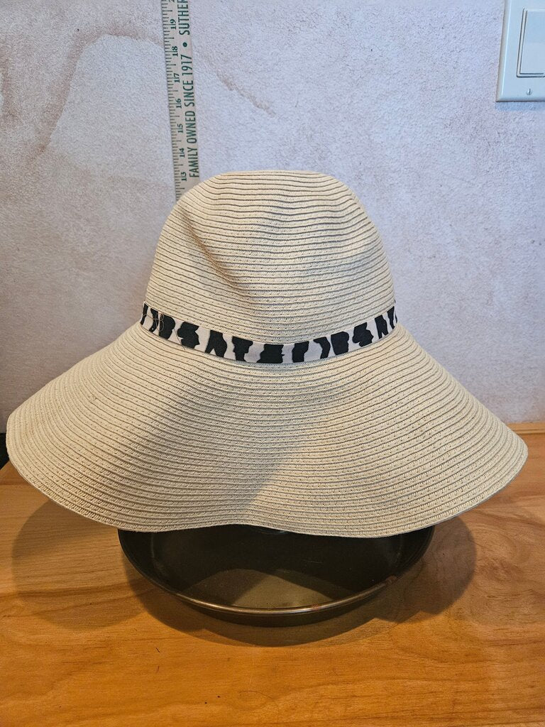 2B Bebe Women's Wide Brim Straw Hat