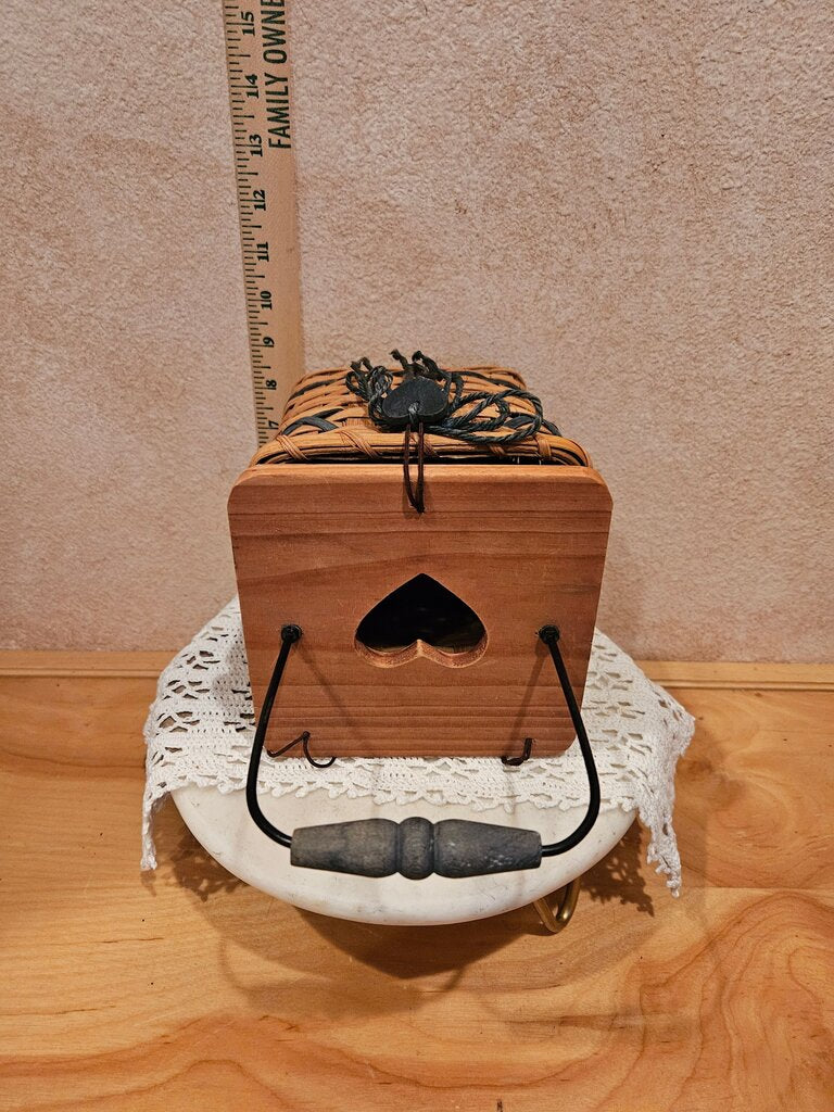 Vintage Woven Wicker Tissue Box Holder Basket w Pine Wood Lid & Metal Handle