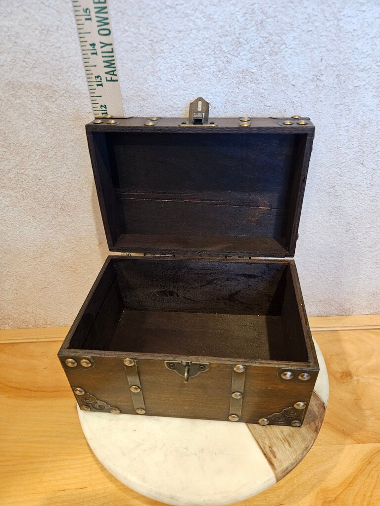 Vintage Jewelry Trinket Box Wood & Brass w Rivets Treasure Chest
