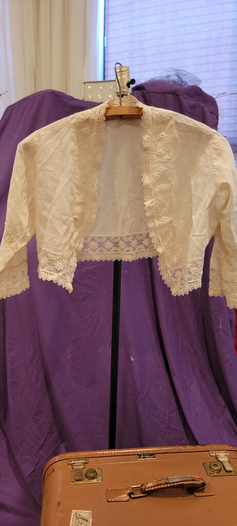 Vintage Lace Trimmed Bolero Jacket