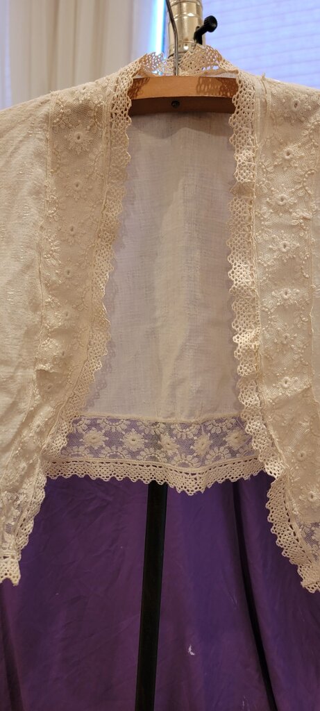 Vintage Lace Trimmed Bolero Jacket