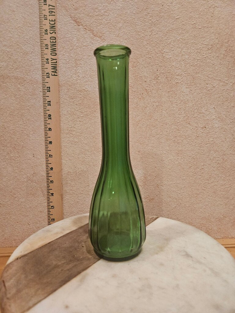 Vintage Ribbed Emerald Green Glass MCM Bud Vase With Scalloped Rim