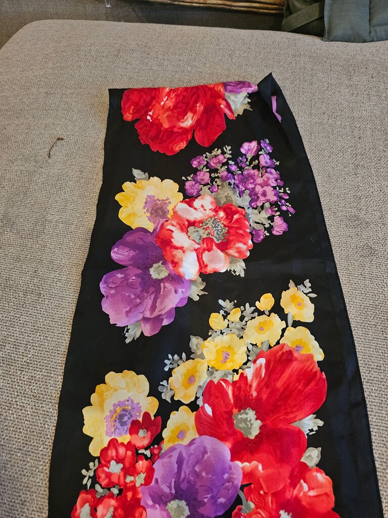 Oscar de la Renta Floral Scarf