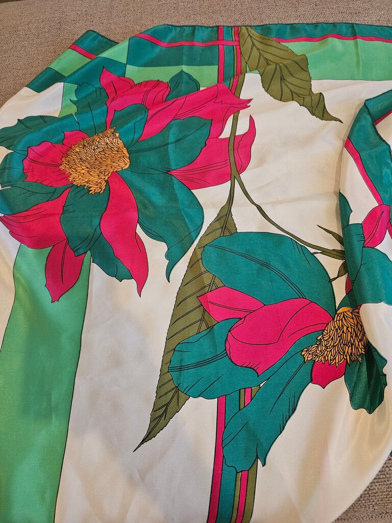 Vintage Jin Sun Mi Floral Scarf