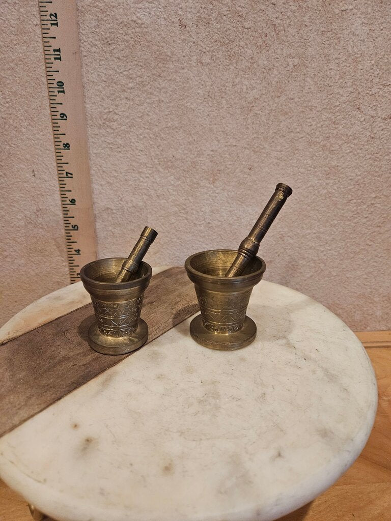 Pair of Old Rare 2 small mortars and their pestles engraved in brass SOLID brass cup SHAPE APOTHECARY PHARMACY Spice Grinder
