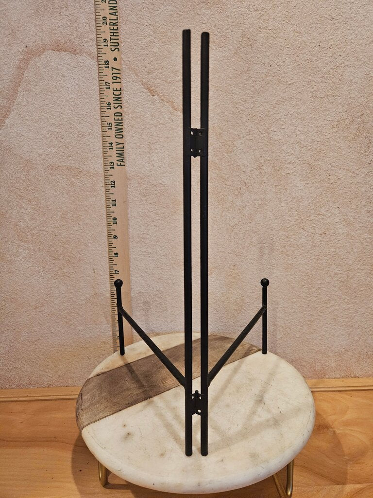 MINIMALIST EASEL Black Metal Wrought Iron Stand Straight Simple Style Tabletop Display Picture Frames Books Signs Art Table Decor
