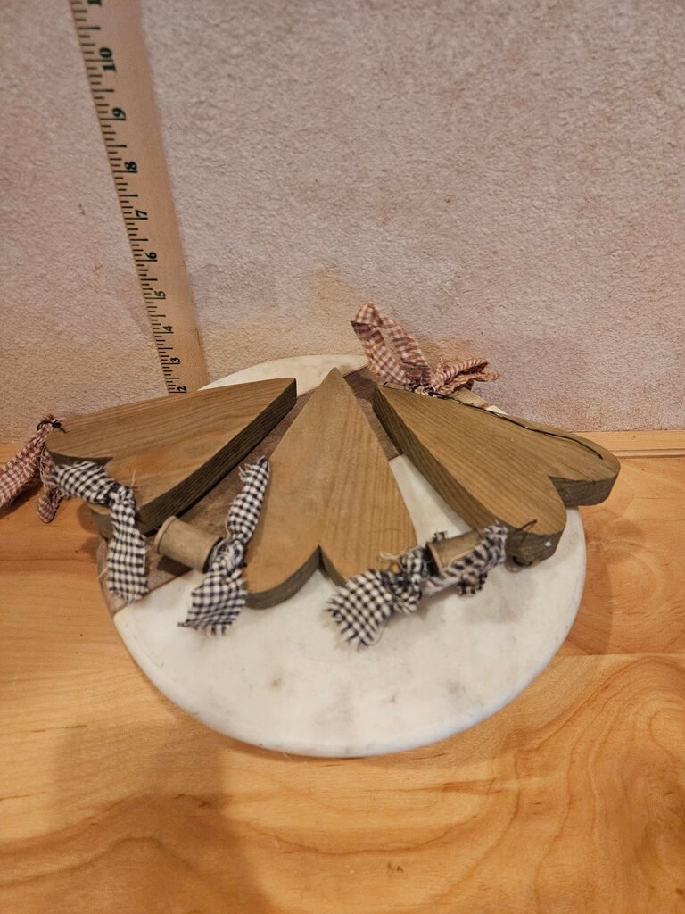 SUPER CUTE PRIMITIVE DISTRESSED TRIPLE WOOD HEART WALL HANGING! HAND CRAFTED!