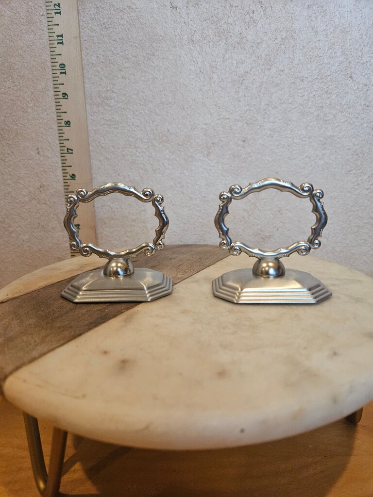 Set 2 Placecard Holders from Southern Living at Home silver tone metal open frame style for names, table numbers, small signs, napkin ring