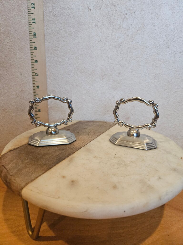 Set 2 Placecard Holders from Southern Living at Home silver tone metal open frame style for names, table numbers, small signs, napkin ring