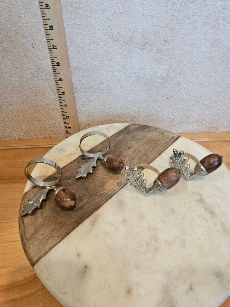 Acorn and leaf fall Table Napkin Rings (Set of 4)