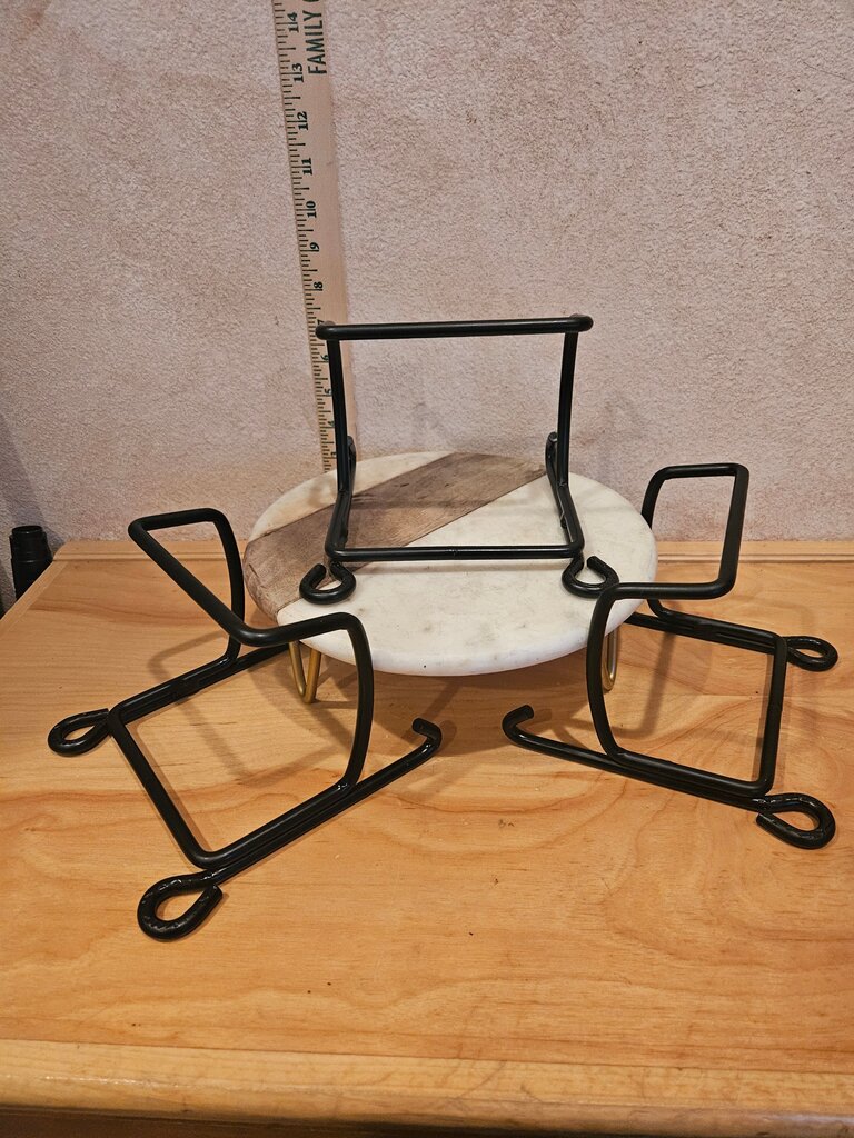 Gun Rack Mount, Black Metal Cookbook Stand / book display