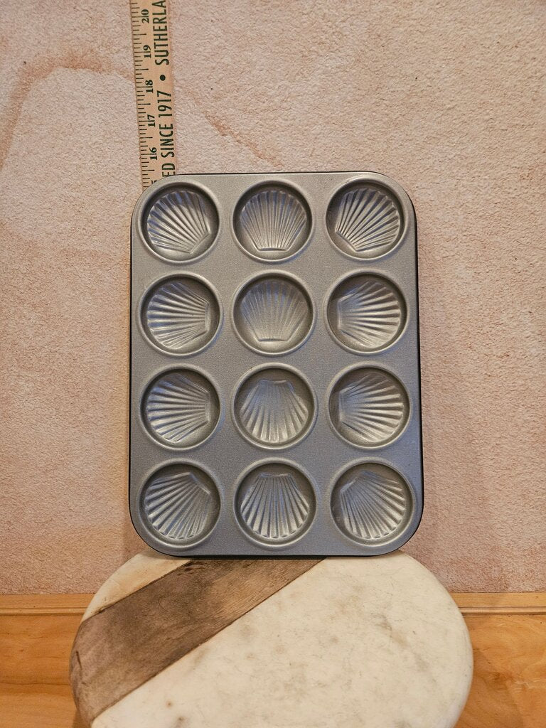 Madeline Style Scallop Cookie Pan - Non Stick Shell-Shaped Muffin