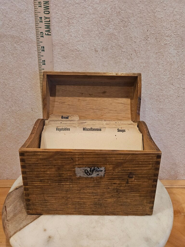 Vintage Dovetailed Wood Recipe Box Set 3 x 5” Oak Box w Recipe Index Set