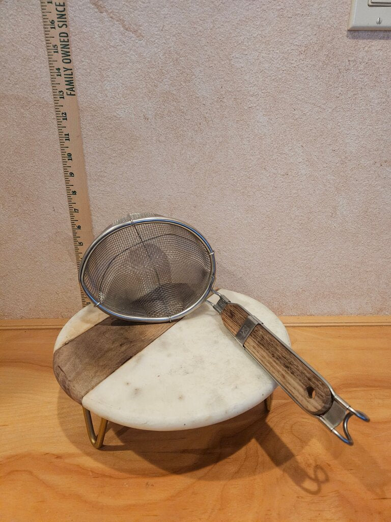 Stainless Steel Mesh Strainer with Wooden Handle