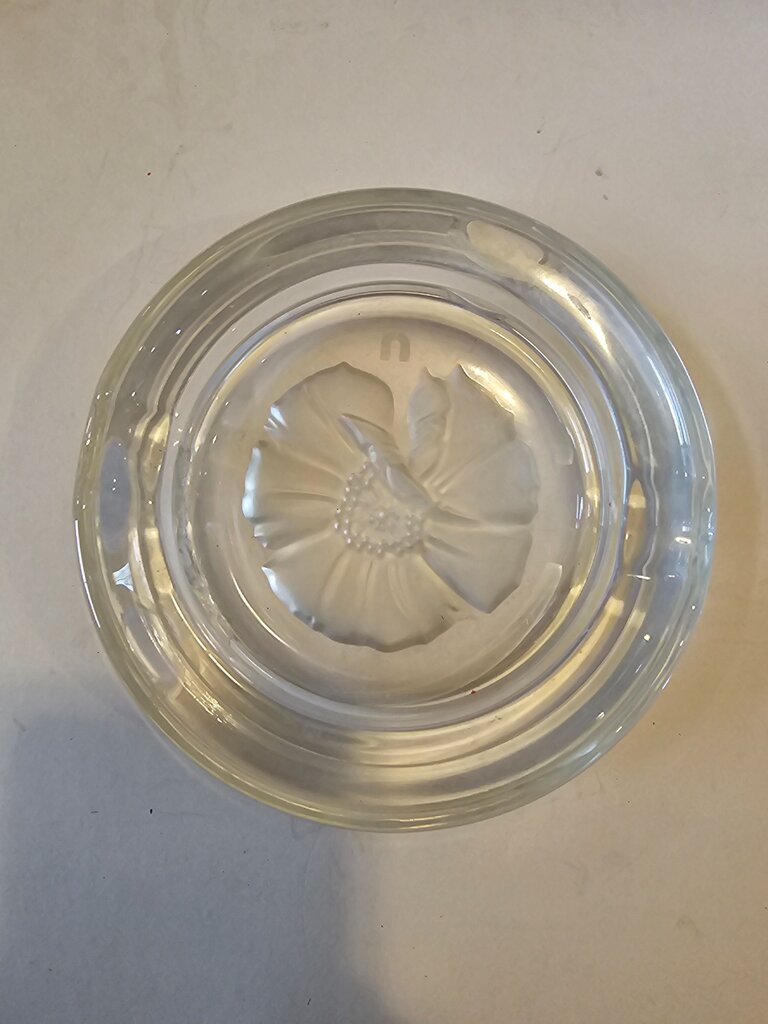 Vintage Emanuel Ungaro Sasaki Crystal Ashtray Etched Frosted Flower 7.75" Japan Heavy as is chipped
