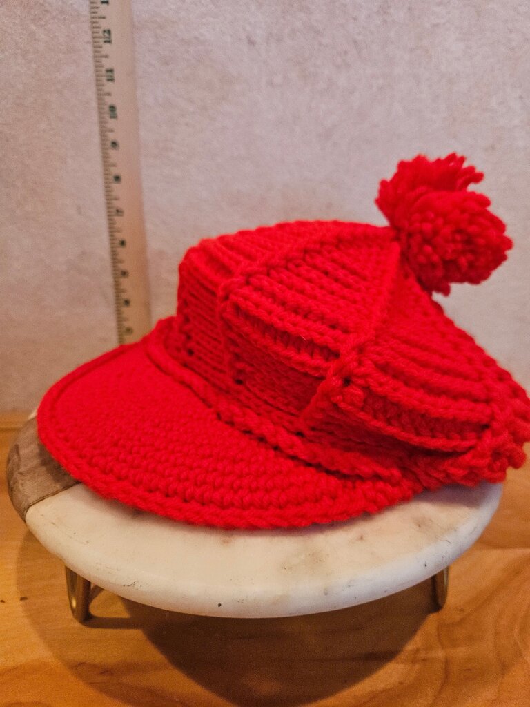 Vintage 1960s Hand Knit Carnaby-style Hat//Bright red Jaunty Knit brimmed 7-Section Mod Women's Hat with Pom Pom on Top/Red 70s Mod Hat