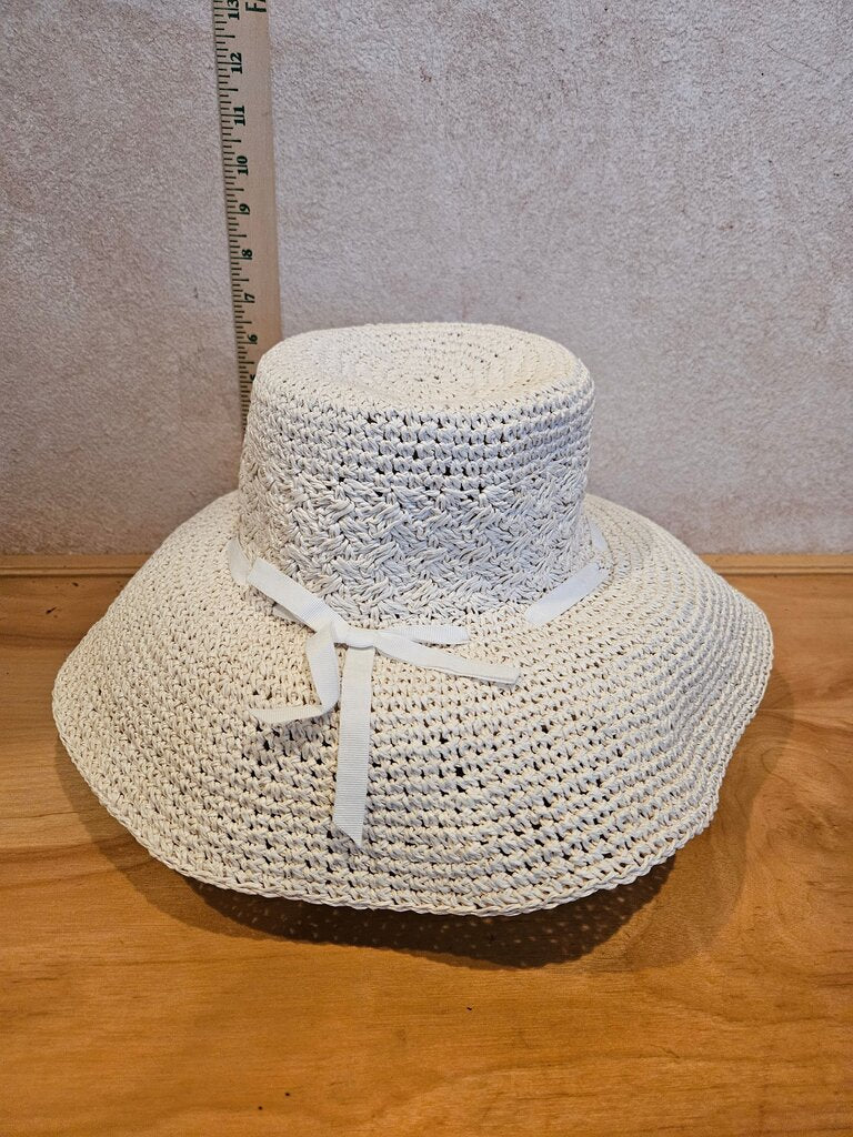 Wide Brim Straw floppy bucket Sun Hat w white trim ribbon