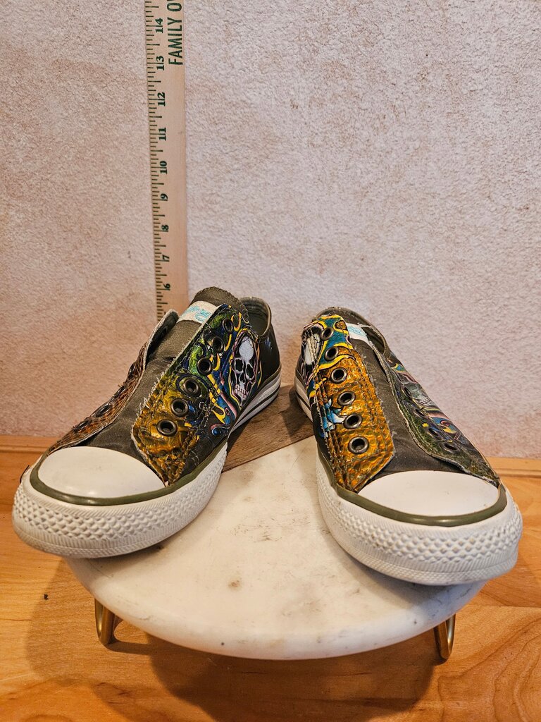 Ed Hardy Distressed Skull Colorful Laceless Low Top Sneakers
