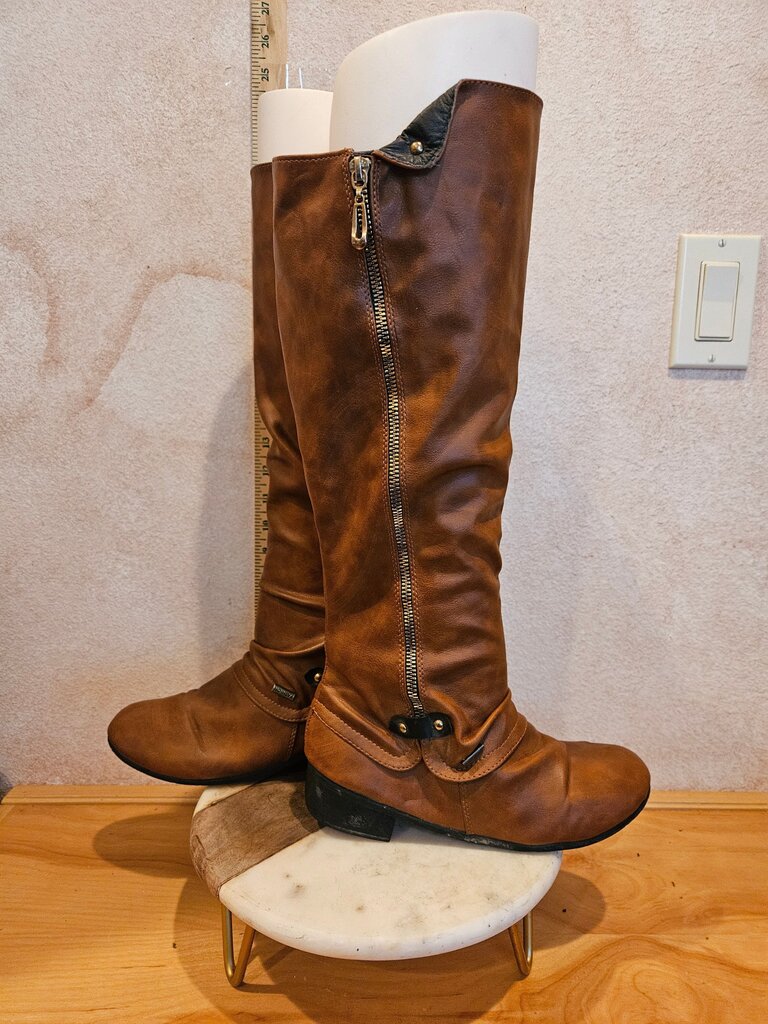 Vintage European 38 us 7.5 camel Brown Knee-High Leather zip riding Boots