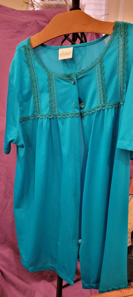 Adonna Women's Teal Button-Up Top
