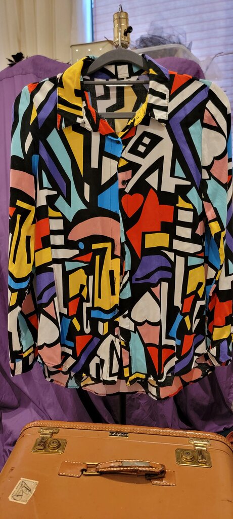 Big Dart Colorful Patterned Blouse