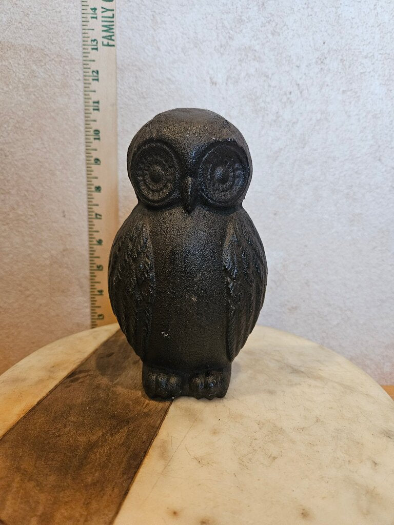 Vintage Cast Iron Owl Door Stop Book End 4 inch by 6 1/2 inch Tall