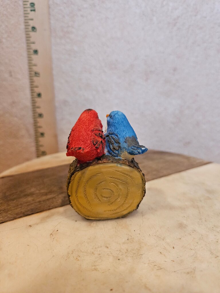 Vintage FIgurine, Two Little Birds on You Tree Stump Blue Bird and Cardinal