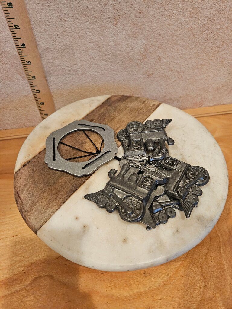 Pewter/metal Train Engine Locomotive Wind Chime