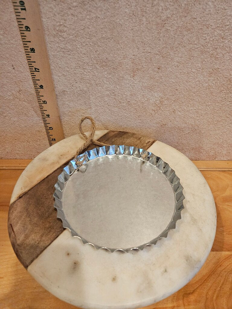 Metal Bottle Cap Style Display