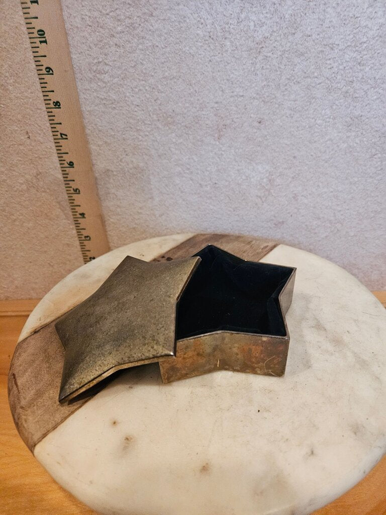 Vintage Star Shape Metal Pewter Tone Trinket Jewelry Stash Box Astrology vanity display