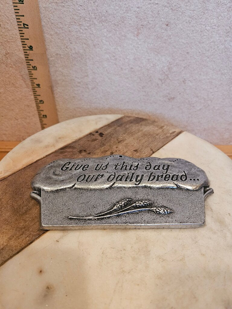 CARSON PEWTER "GIVE US THIS DAY OUR DAILY BREAD" BUN WARMER 6" X 3"Carson Bun Warmers