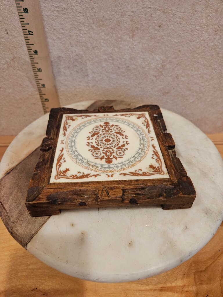 Vintage Mexican Folk Art Dal-Tile Ceramic Tile Trivet Insert in Carved Wood Footed Stand